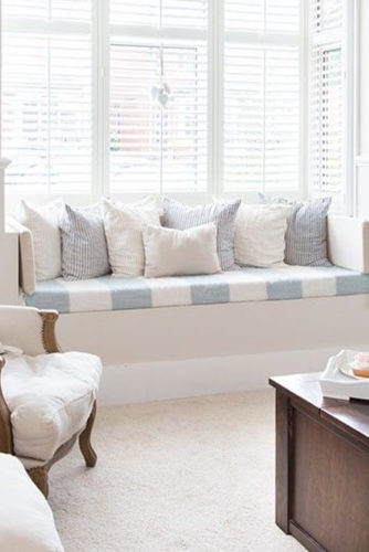 27 Inspirational Ideas for Cozy Window Seat