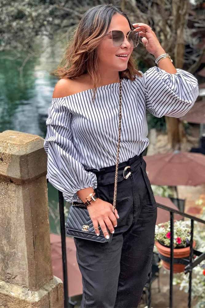 Striped Off The Shoulder Top With Jeans Outfit #stripedtop