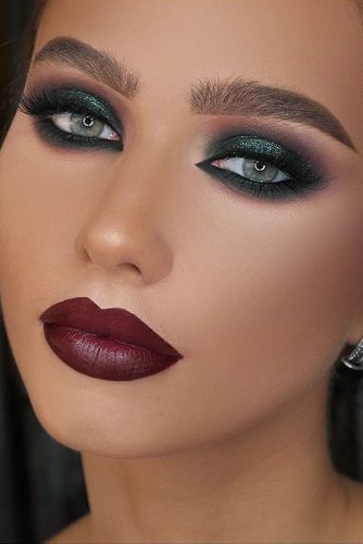 Elegant Smokey Eye Makeup picture 2