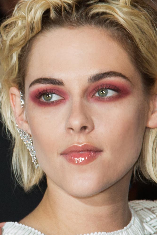 Matte & Burgundy Smokey Eyes #kristenstewart 