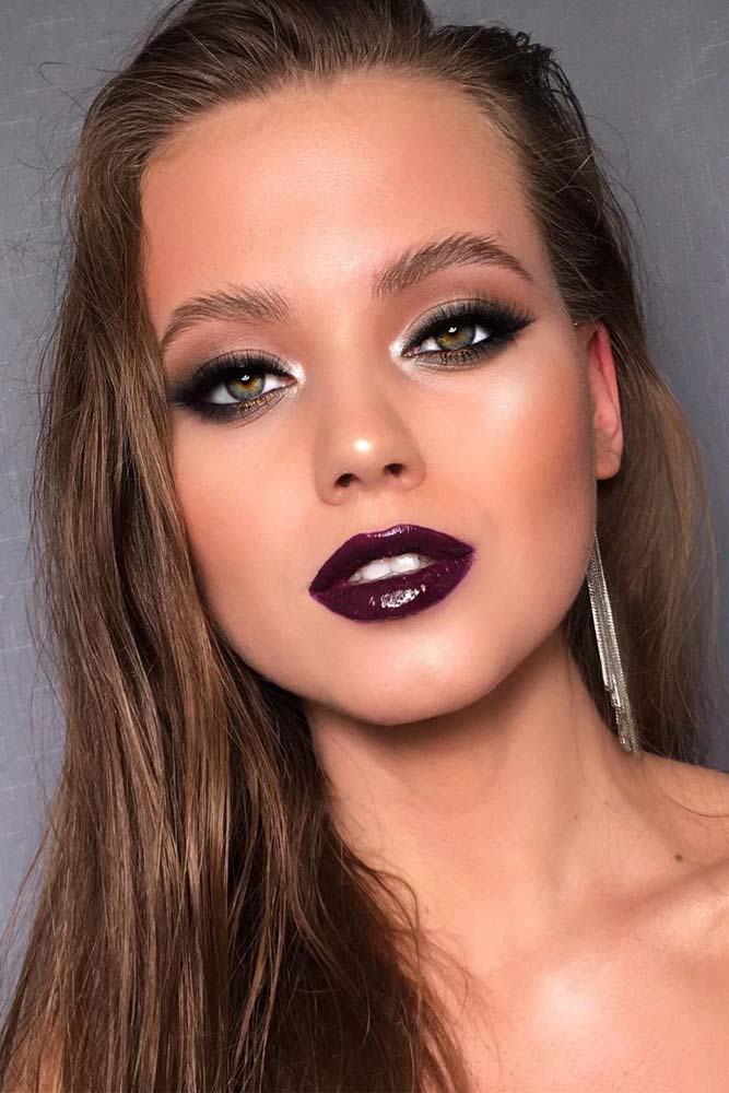 Smokey Eyes Makeup Ideas With Bold Lip Colors #plumlipgloss #smudgeline