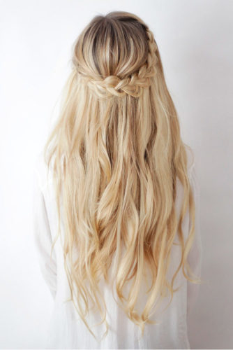 23 Super-Easy Long Hairstyles Girls Will Love