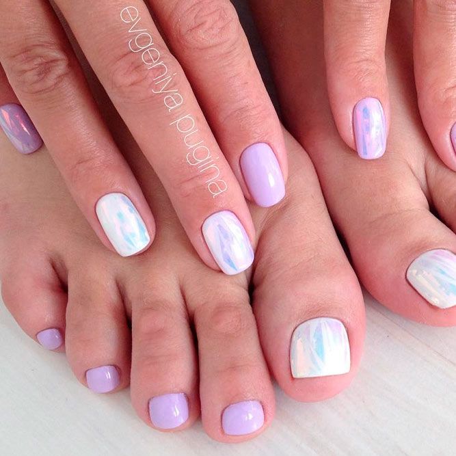 Pale Nail Design With Holographic Accents #holonails #lilacnails