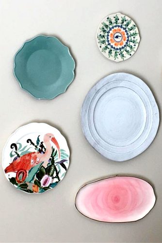 21 Decorative Plates - Ideas for Your DIY Projects