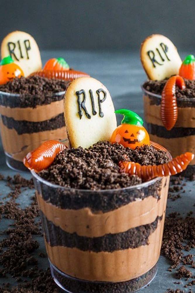 5 Delicious Halloween Desserts with M&Ms!