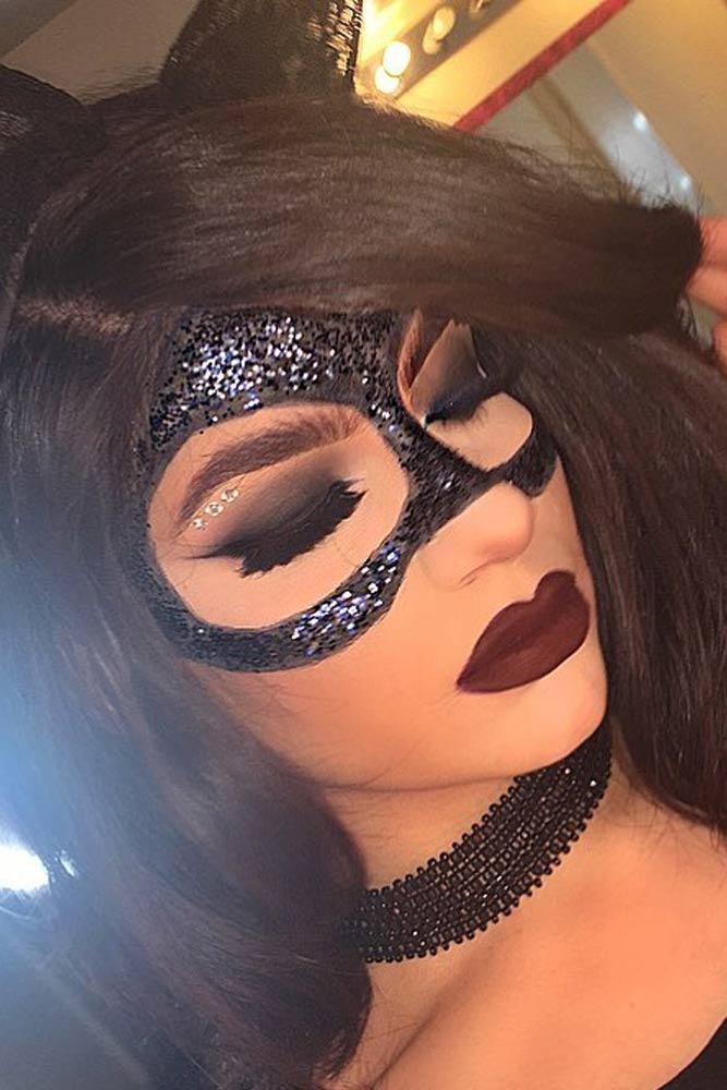 Cat's Mask Makeup Idea To Look Perfect This Halloween #catmask