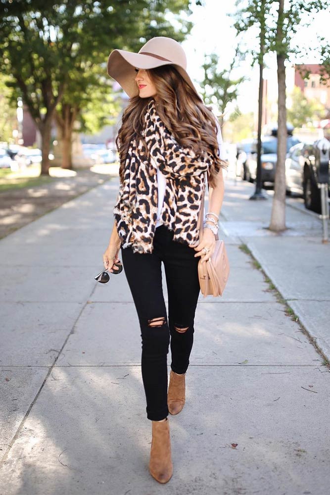 How to Wear a Scarf - Clashing Prints picture 5