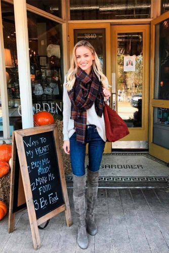 How To Wear a Scarf This Autumn #falloutfit #stylishlook
