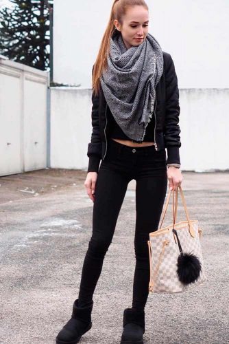 How To Wear a Scarf With All Black #falloutfit #stylishlook
