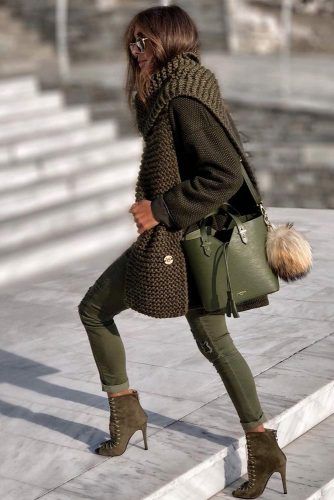 Monochromatic Outfit With Long Knit Scarf #longknitscarf