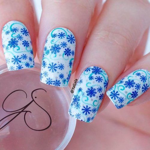 Blue Stamping Snowflakes Nails #winternails #stampingnails