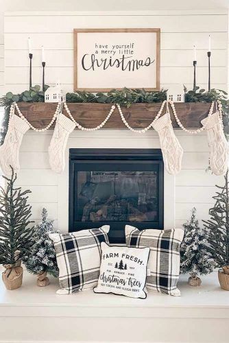 24 Most Beautiful Christmas Fireplace Decorations