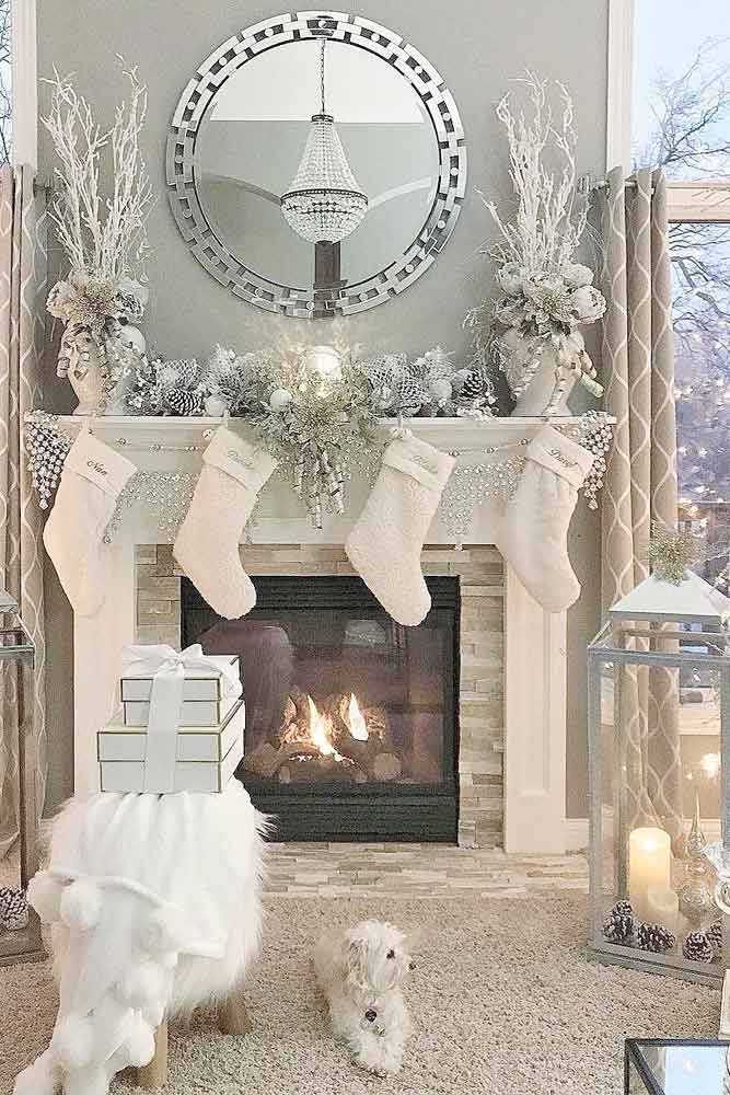 24 Most Beautiful Christmas Fireplace Decorations