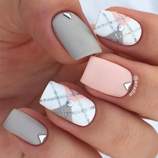 Pretty Geometric Design for Short Nails