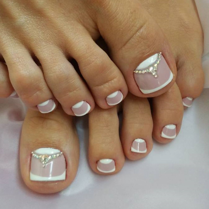 24 Eye Catching Toe Nail Art Ideas You Must Try