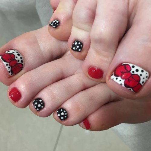 18 Eye Catching Toe Nail Art Ideas You Must Try