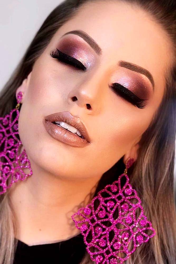 Popular Makeup Ideas with Glitter Shadows picture 2