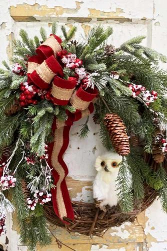 27 Most Festive Christmas Wreaths