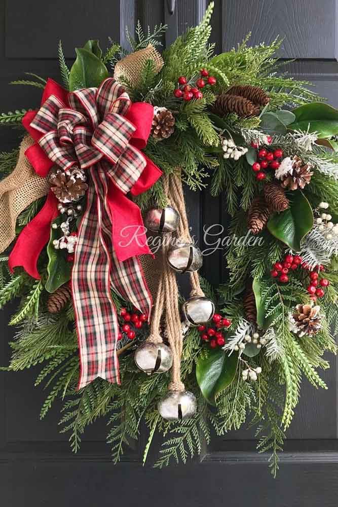 Christmas Wreath With Bells #plaidribbons