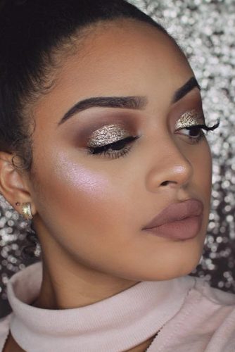 Amazing Glitter Christmas Makeup Ideas