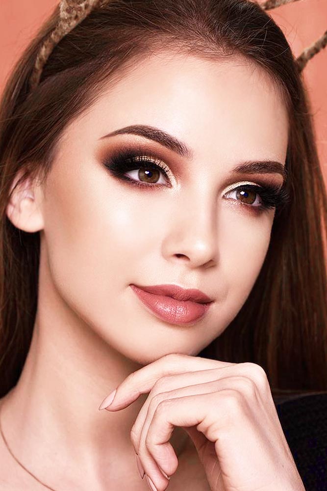 36 Best Winter Makeup Looks For The Holiday Season 