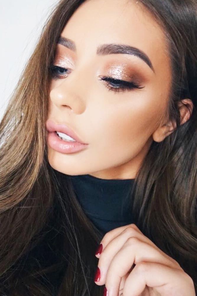 36 Best Winter Makeup Looks For The Holiday Season