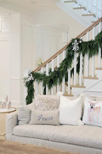 30 Ways To Decorate With Spectacular Christmas Garland