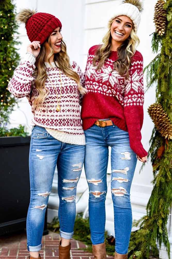 Cute christmas sweater clearance outfits