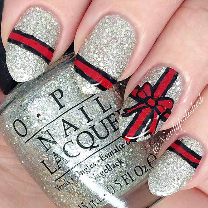 Christmas Nails Patterns for Beautiful Holiday Look Picture 6