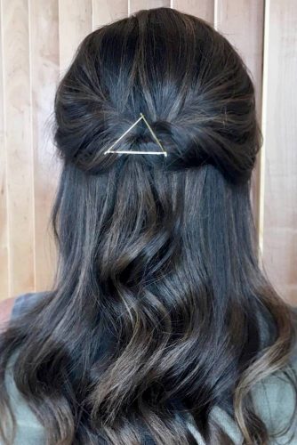 Sophisticated Bobby Pin Hairstyles picture6