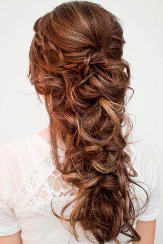 39 Super Cute Christmas Hairstyles For Long Hair