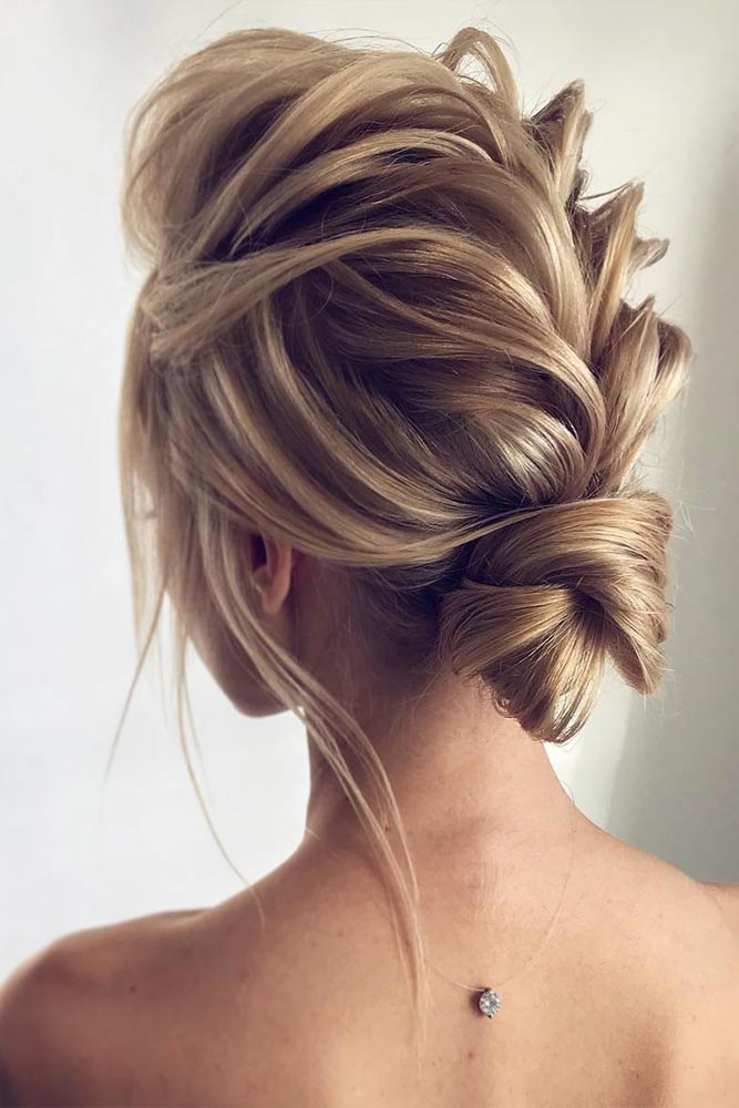 Amazing Updo Hairstyles for Long Hair Picture 1