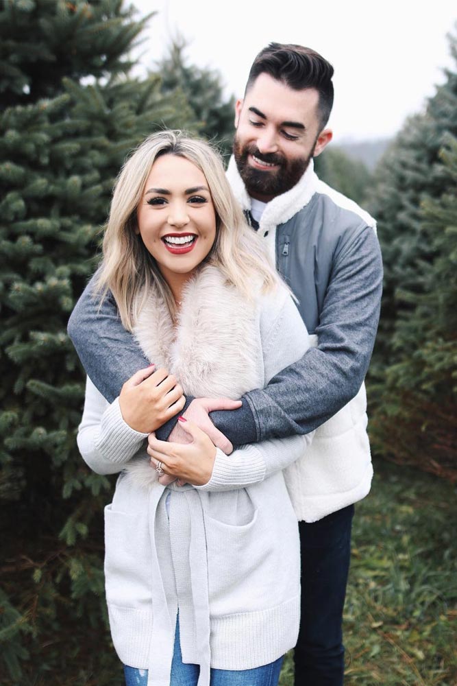 Cute Christmas Photos for Couples to Show Love