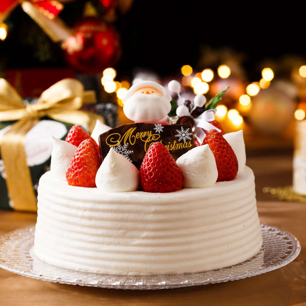 Christmas Cake with Strawberries