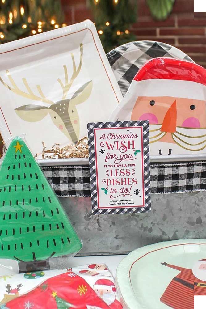 Christmas Dishes Gift Idea #dishesgift