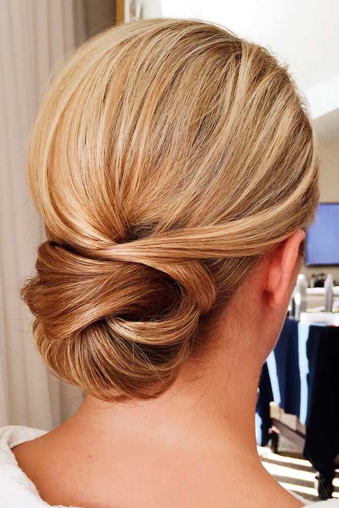 12 Great Hair Updos for Christmas
