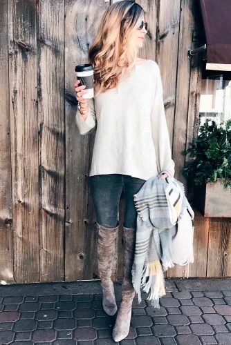 Comfy and Chic Outfits for the Holidays — CLOTHES & WATER