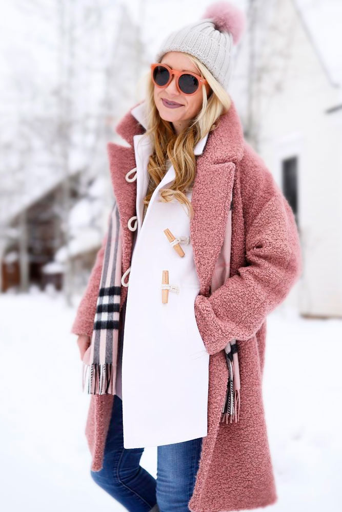 30 Holiday Outfit Ideas - Women's Fashion