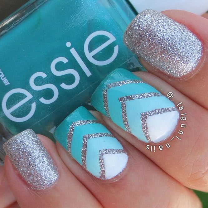 Amazing Shimmering Winter Nails picture 2