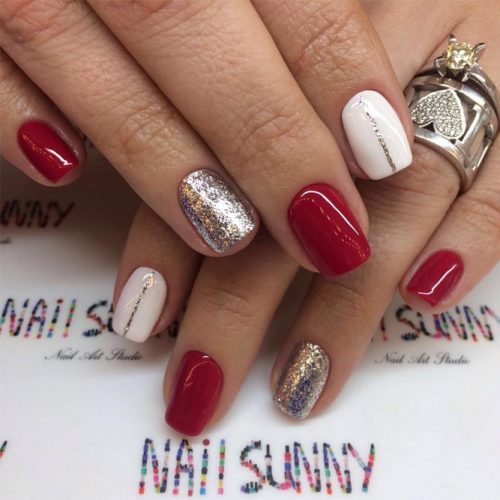 Glitter Winter Nail Ideas picture 3