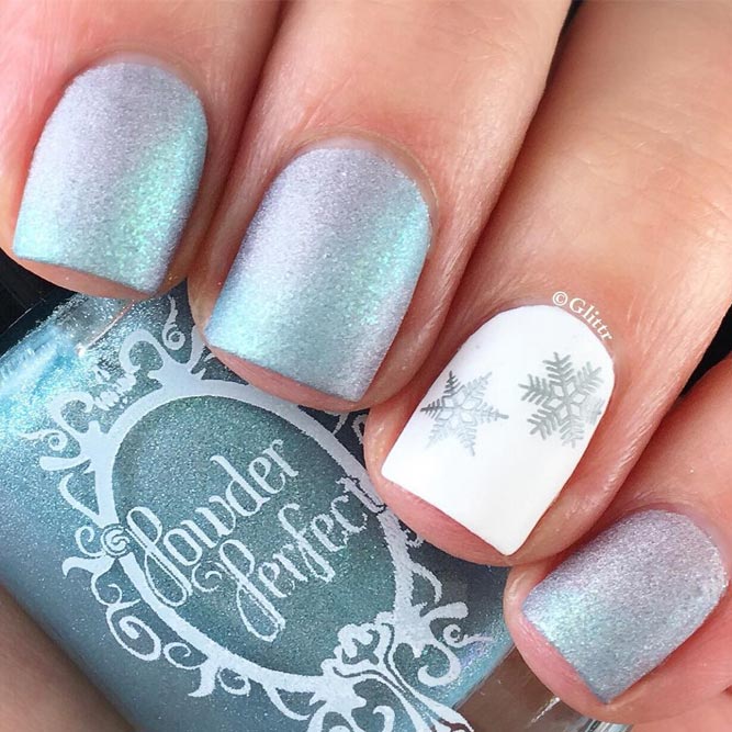 Amazing Shimmering Winter Nails picture 3
