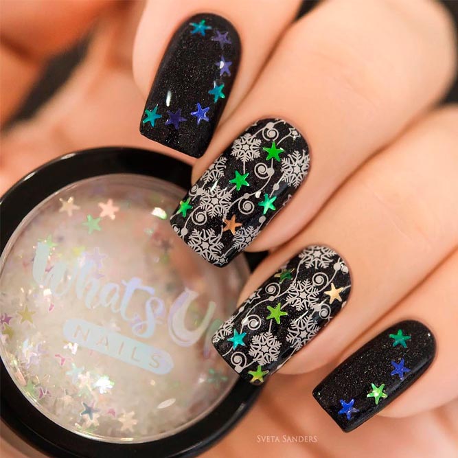 Bright Stars And Snowflakes #snowflakesnails #winternails #newyearnails