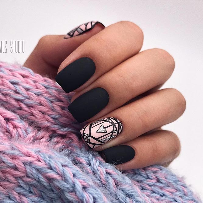 Classy Matte Nails in Dark Shades Piture 2