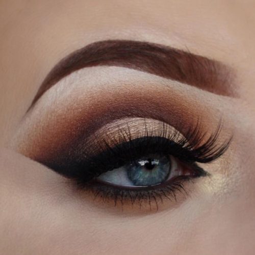 Hooded Eyelids with Smokey Makeup picture3