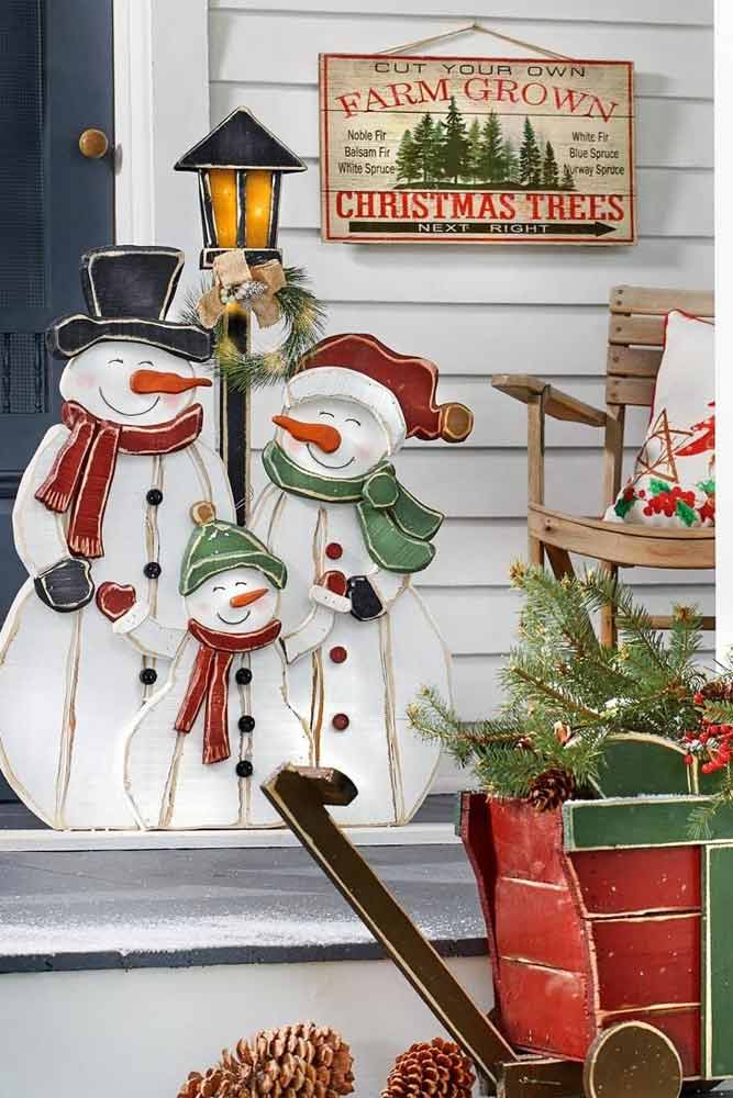 Wooden Outdoor Snowmen #snowmen