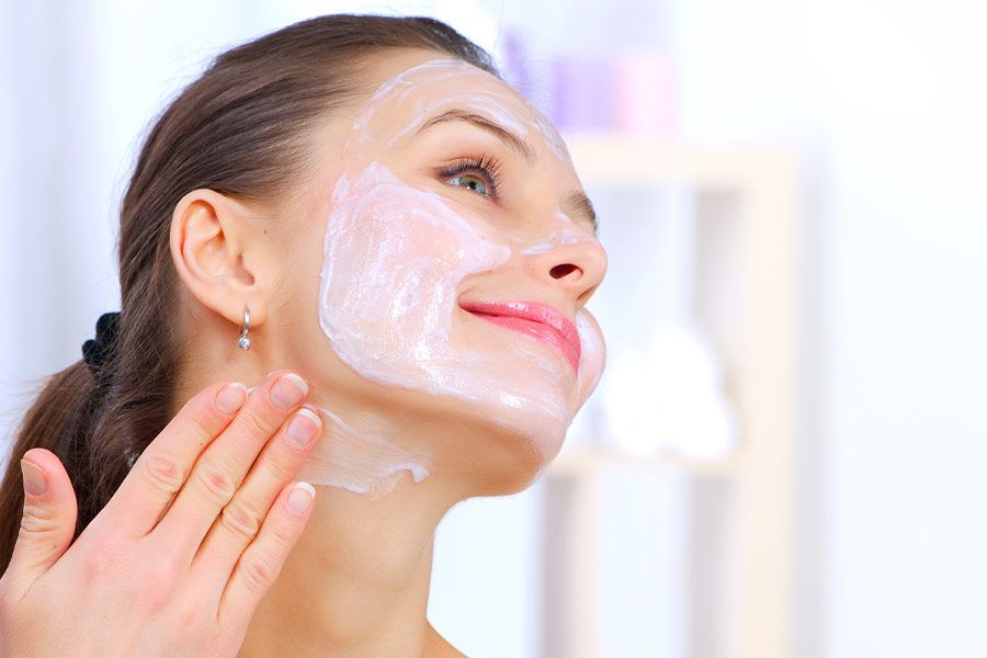 Best DIY Facial Masks For Acne Prone Skin