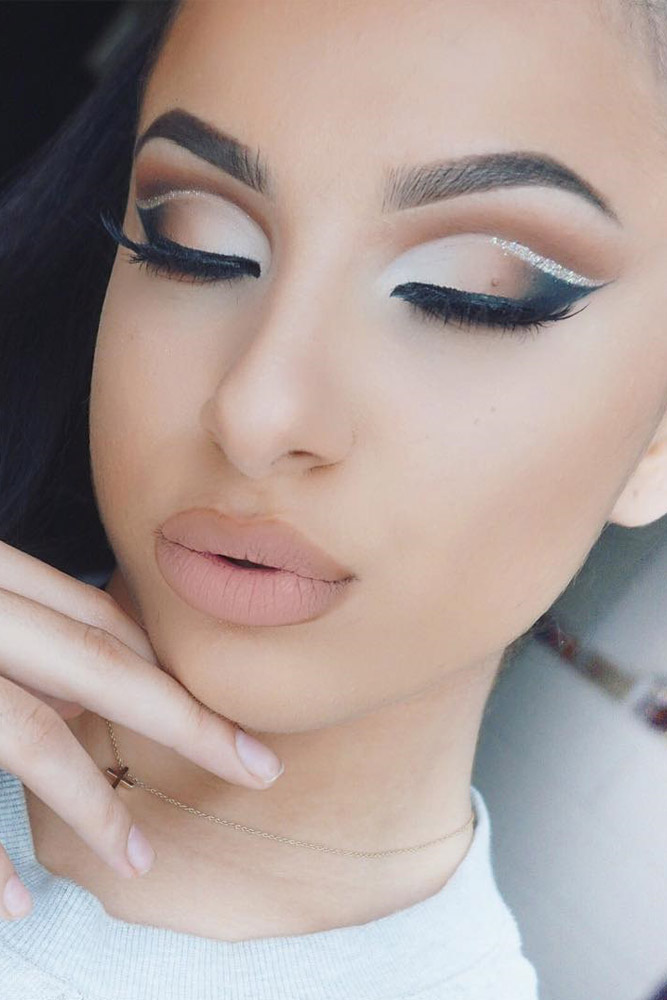 18 Cut Crease Makeup Ideas To Try This Year 