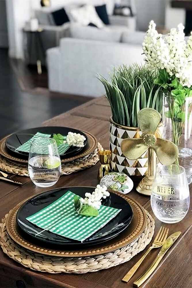 St Patricks Day Decoration For Your Holiday Table Picture 3