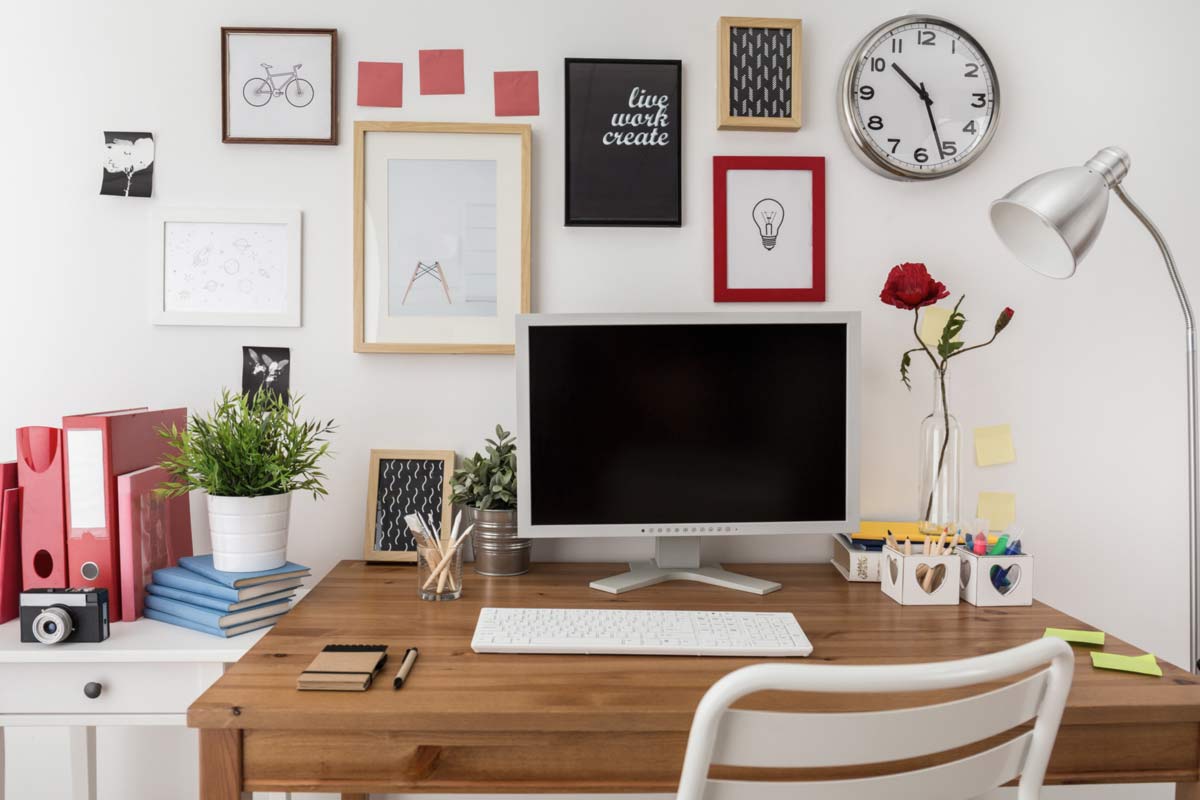 Quarantine Is The High Time To Update Your Home Office Desk