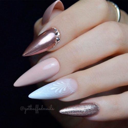 Pointed Nails With Rose Gold Accents #rosegoldnails #rhinestonesnails